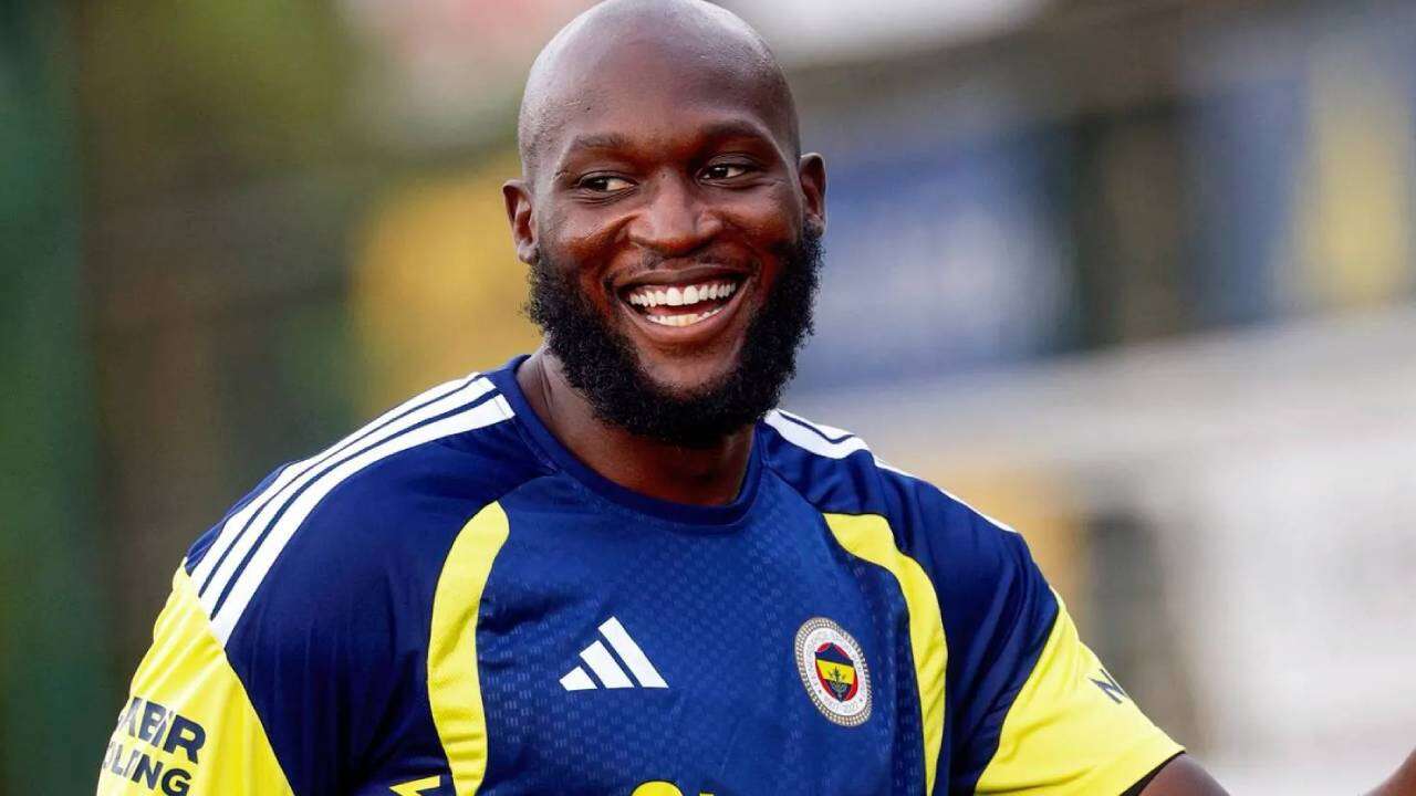 Fenerbahçe'de Aziz Yıldırım'dan Lukaku kararı: İmzası daha kurumamıştı, fişi çekildi! 4